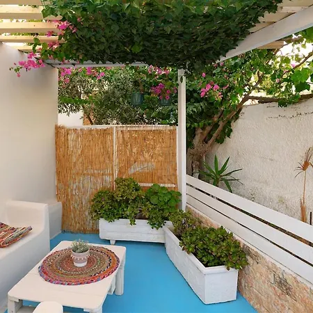 Helena Santorini- Private Plunge Pool & Bbq בית נופש *
